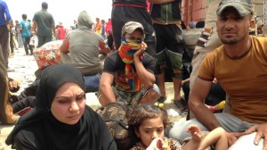 150522132446-03-iraq-sandstorm-families-exlarge-169[1]