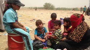 150522132638-05-iraq-sandstorm-families-exlarge-169[1]