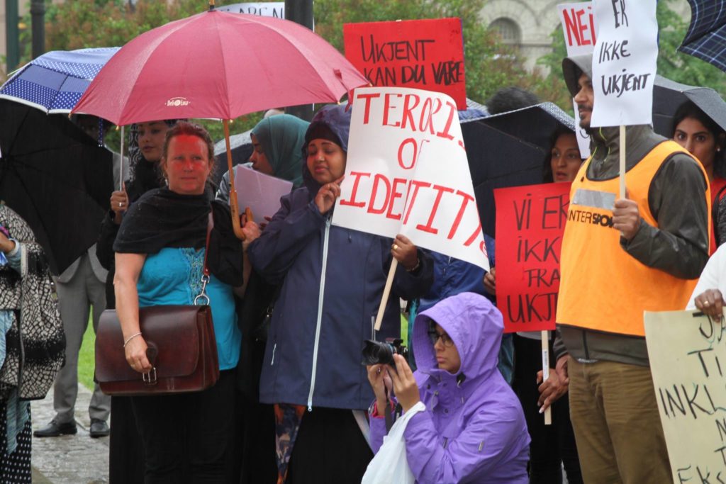 13453385_1757932297777652_1024176955_o[1]